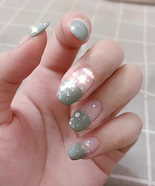 20 Laser bling bling nails were popular in 2020