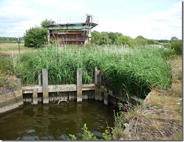 20 bottom gates frodsham lock