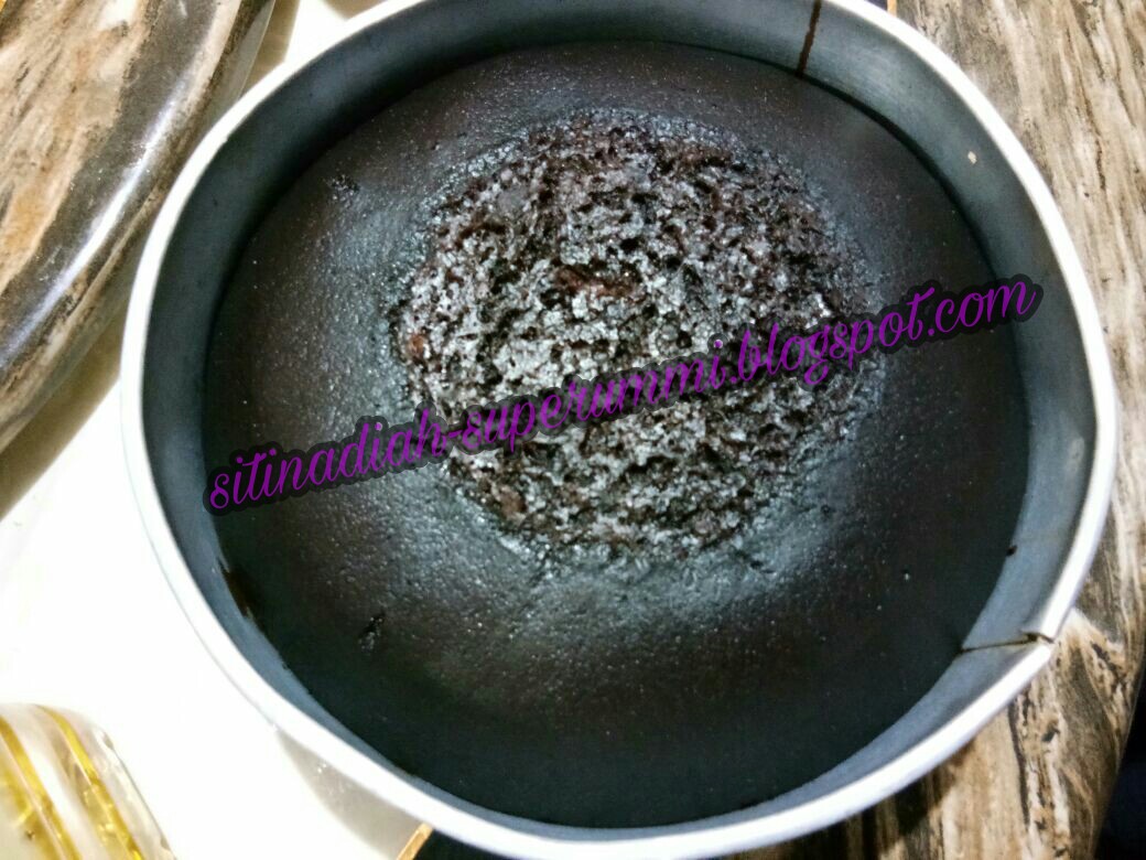 Resepi Kek Coklat Cheese Leleh Yang Lembut dan Sedap 