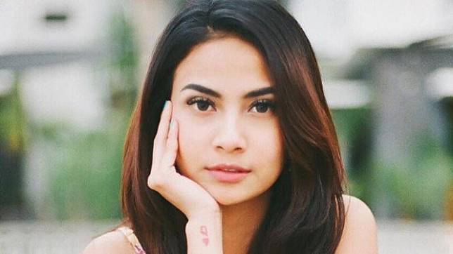 Ini Alasan Vanessa Angel Menawarkan Diri ke Mucikari