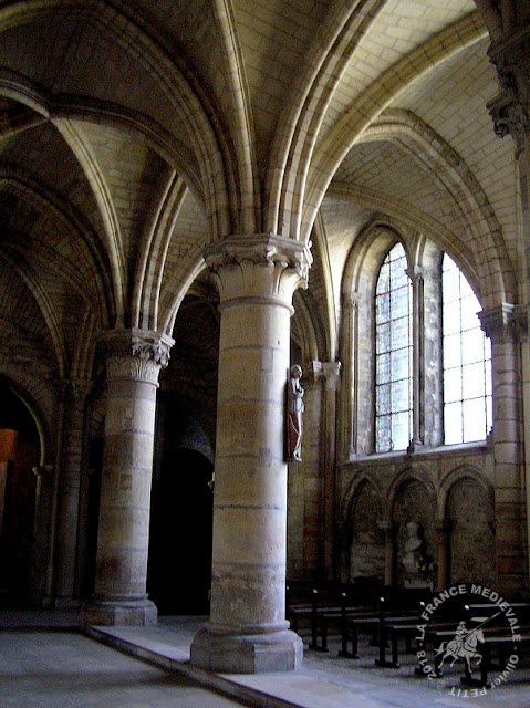 REIMS (51) - Basilique Saint-Remi (XIe-XVe siècles) (Intérieur)