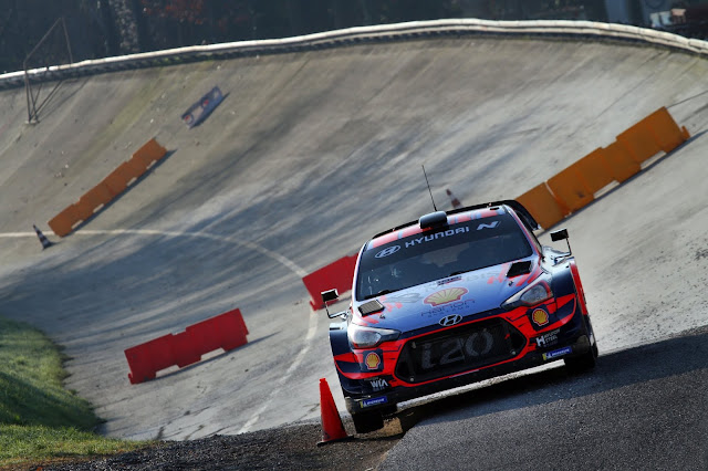 Hyundai World Rally Car on Rally Monza