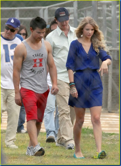 taylor-lautner-taylor-swift-valentines-day-21