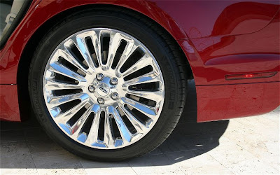 2013 lincoln mks wheel