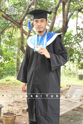 bikin baju toga wisuda anak