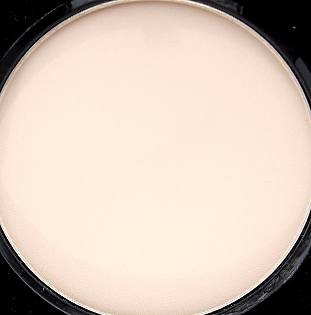 BOBBI BROWN Sheer Finish Pressed Powder/Pale Yellow1