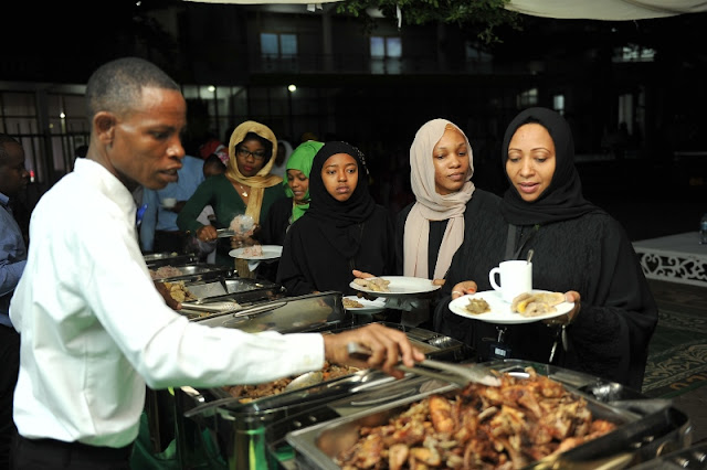 KAMPUNI YA MAWASILIANO YA ZANTEL YAJUMUIKA NA WAFANYAKAZI NA WADAU WAKE KWA FUTARI JIJINI DAR