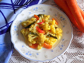 Cauliflower Stir Fry Recipe @ treatntrick.blogspot.com