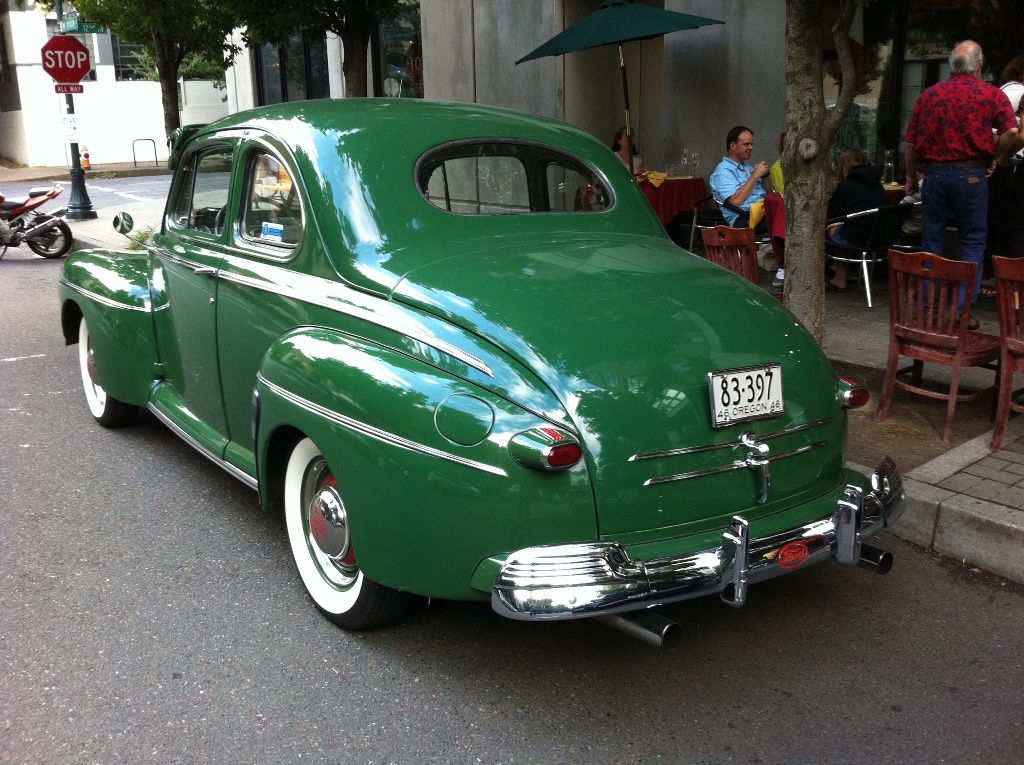 1946 Ford Super Deluxe