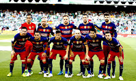 F. C. BARCELONA - Barcelona, España - Temporada 2015-16 - Bravo, Mascherano, Rakitic, Busquets y Piqué; Messi, Dani Alves, Neymar, Iniesta, Luis Suárez y Jordi Alba - REAL BETIS BALOMPIÉ 0 F. C. BARCELONA 2 (Rakitic y Luis Suárez) - 30/04/2016 - Liga de 1ª División, jornada 36 - Sevilla, estadio Benito Villamarín