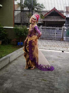 model baju pesta untuk wanita