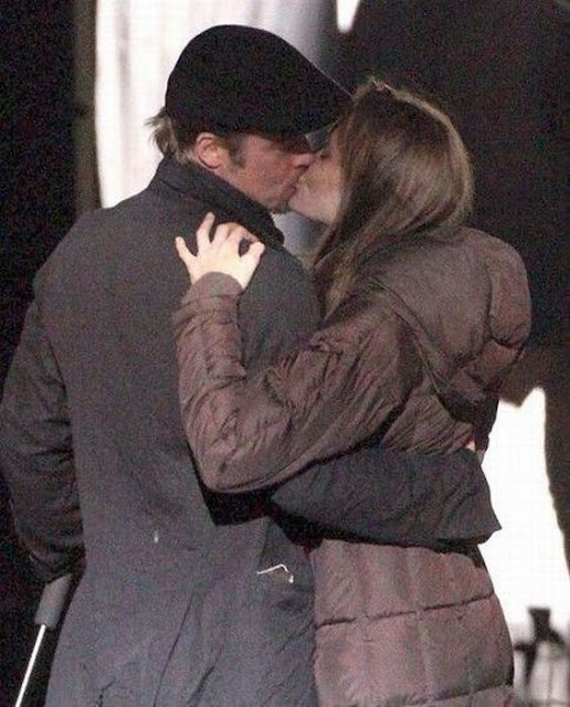 Kissing Celebrities | Celebrity Kissing