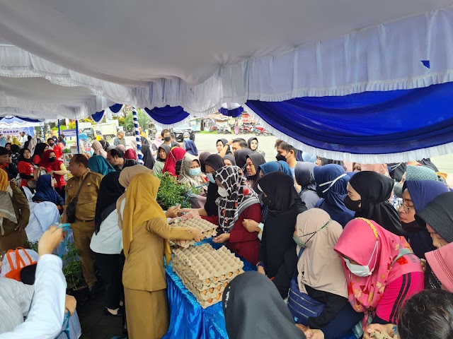 Dibuka Wali Kota, Bazar Pasar Murah Diserbu Warga, Disperdagin Siapkan Beras 2 Ton 