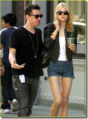 dj-am-jessica-stam-10