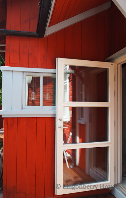 lingonberryhouse, utility room, remontinti, kodinhoitohuone, sauna door, saunan ovi