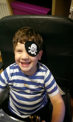 pirate eye patch tutorial - diy felt pirate eye patch