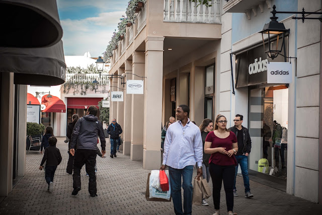 sicilia outlet village