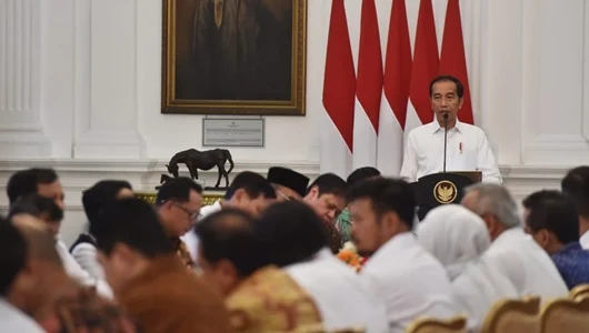 Di Sidang Kabinet Perdana Jokowi Tegaskan Lagi Tak Boleh Ada Visi-Misi Menteri