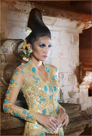 KEBAYA COLLECTION BY IVAN GUNAWAN  Hijab Trade Fashion