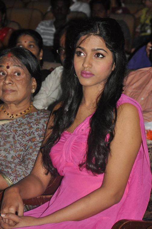 Dhansika-Benze-Vaction-Awards-9.jpg