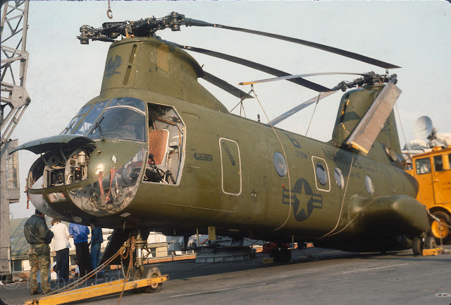 154846 HMM-162/YS-6 CH-46E USS Guadalcanal