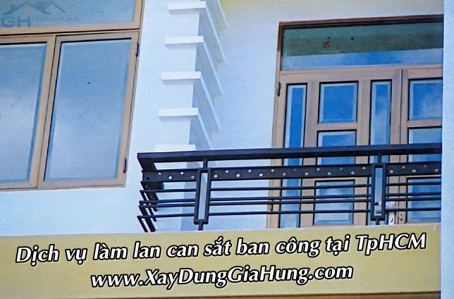 Bảng giá dịch vụ làm cầu thang, lan can sắt ban công giá rẻ tại TpHCM