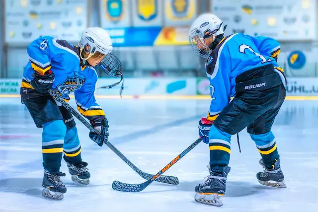 100 Facts about Ice Hockey: From Origins to Modern Day Rules, Skills, and Strategies