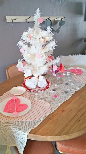 Inexpensive Valentine's Day Decor Ideas