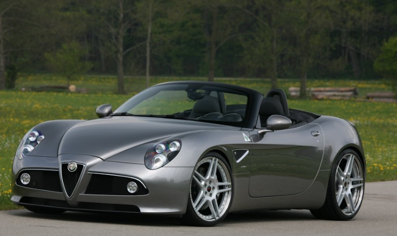 Alfa Romeo 8C Spider Novitec Rosso