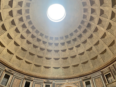 fotografia com vista da cúpula do Panteão