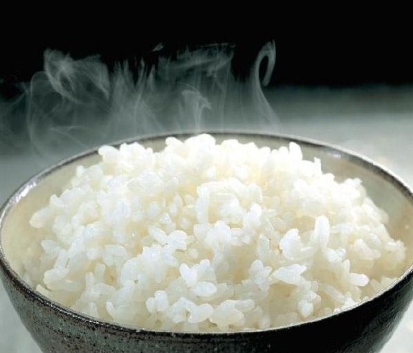 Tips Menanak Nasi Agar Pulen, Tidak Mudah Basi, dan Wangi