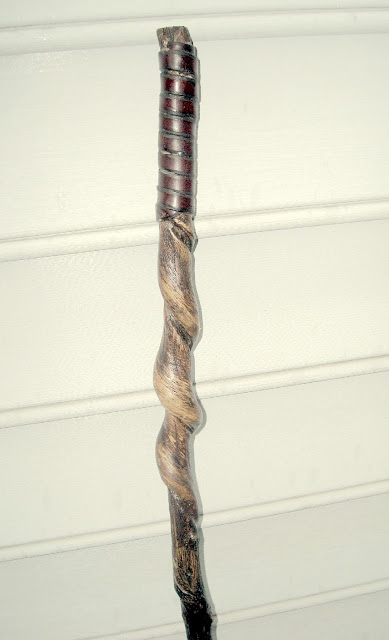 Oak with a Twist cane