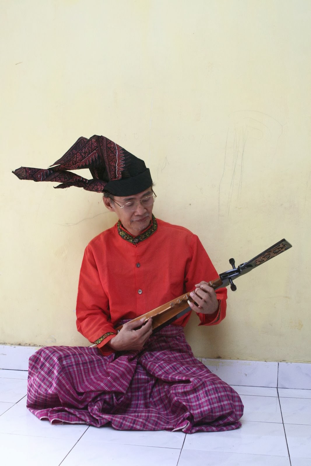 Musik Tradisional Sulawesi Pakacaping