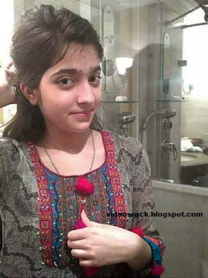 Sexy Karachi Girls Real Pictures