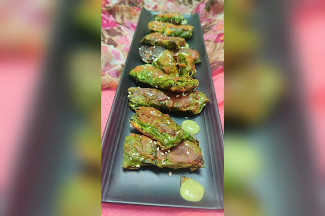 palak k patthod roll recipe