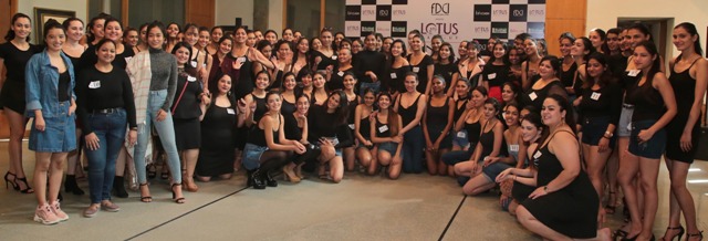 Lotus Make-up India Fashion Week: Have a Look to These Hot Models