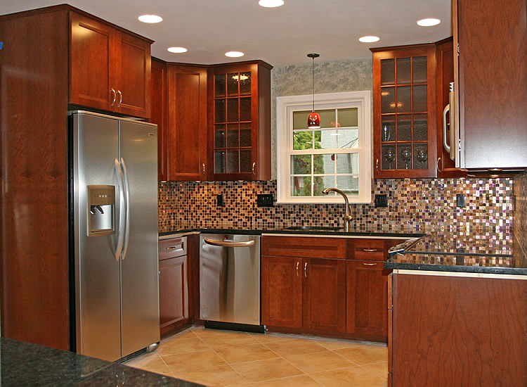 Kitchen Backsplash Ideas With Cherry Cabinets