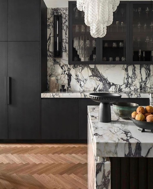 Ideas for a black-and-white kitchen