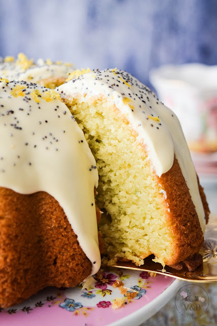 Bundt Cake de aguacate y limón