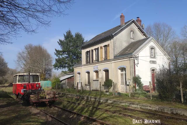 Gare Manot
