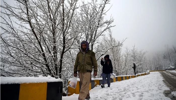 Pakistan to receive first 2021 snowfall , rain from Sunday: Met Office