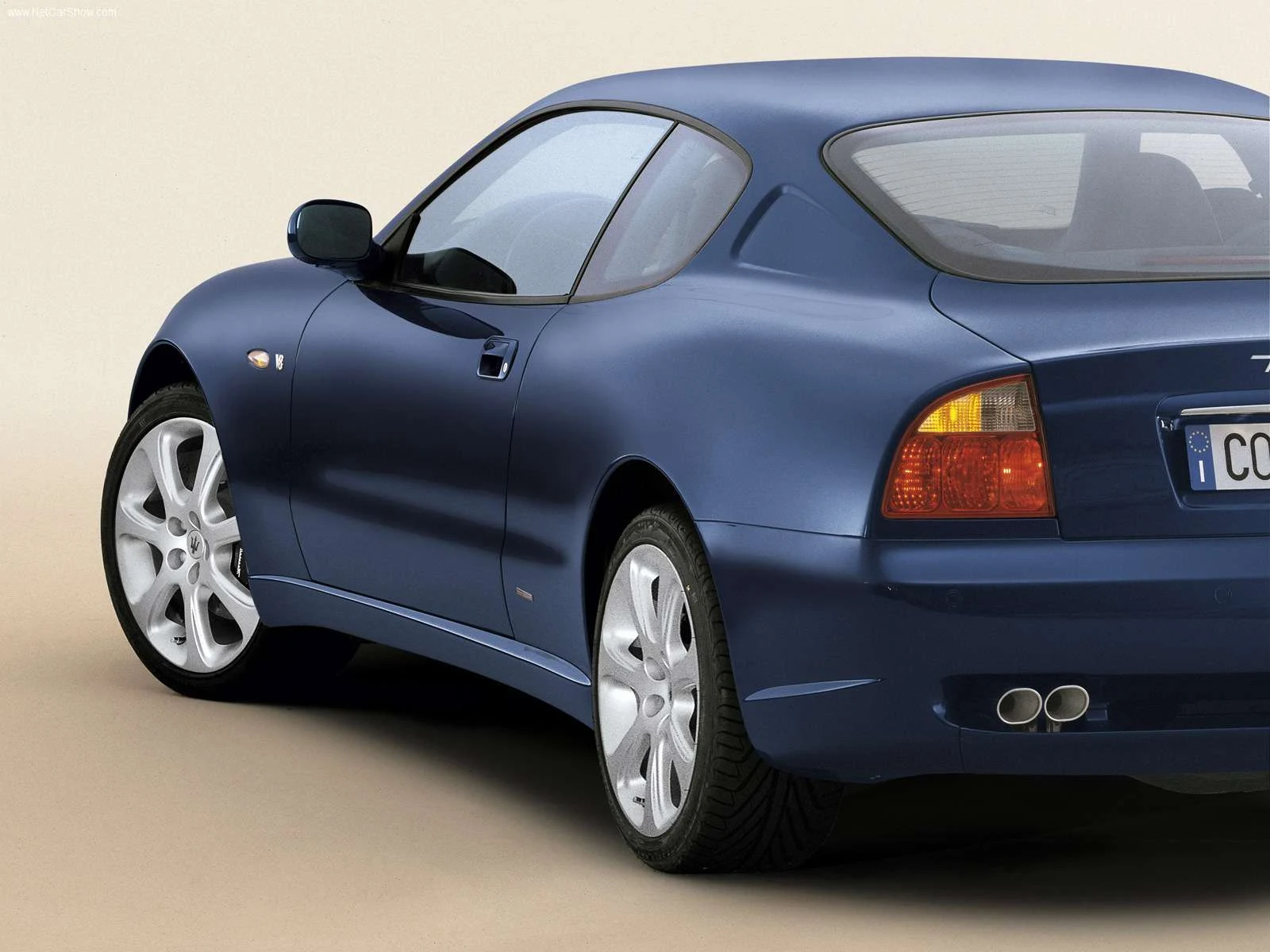 Hình ảnh siêu xe Maserati Coupe 2003 & nội ngoại thất