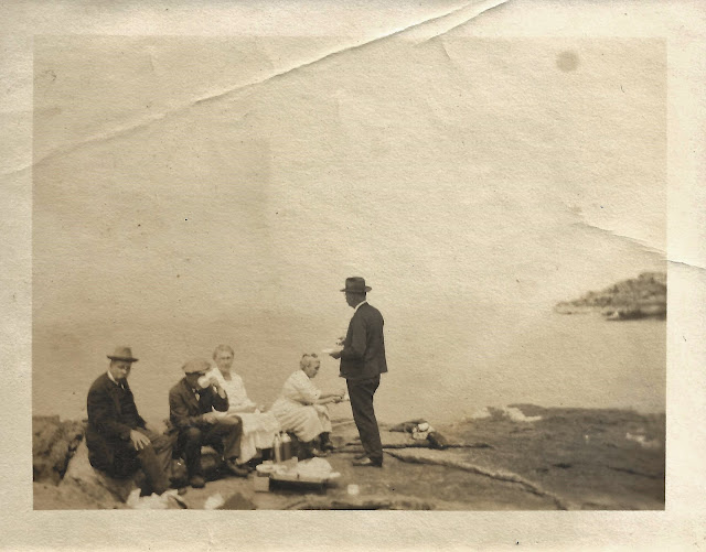 Merrick Smith and Catherine McCann Smith Picnicking with Friends, abt 1917