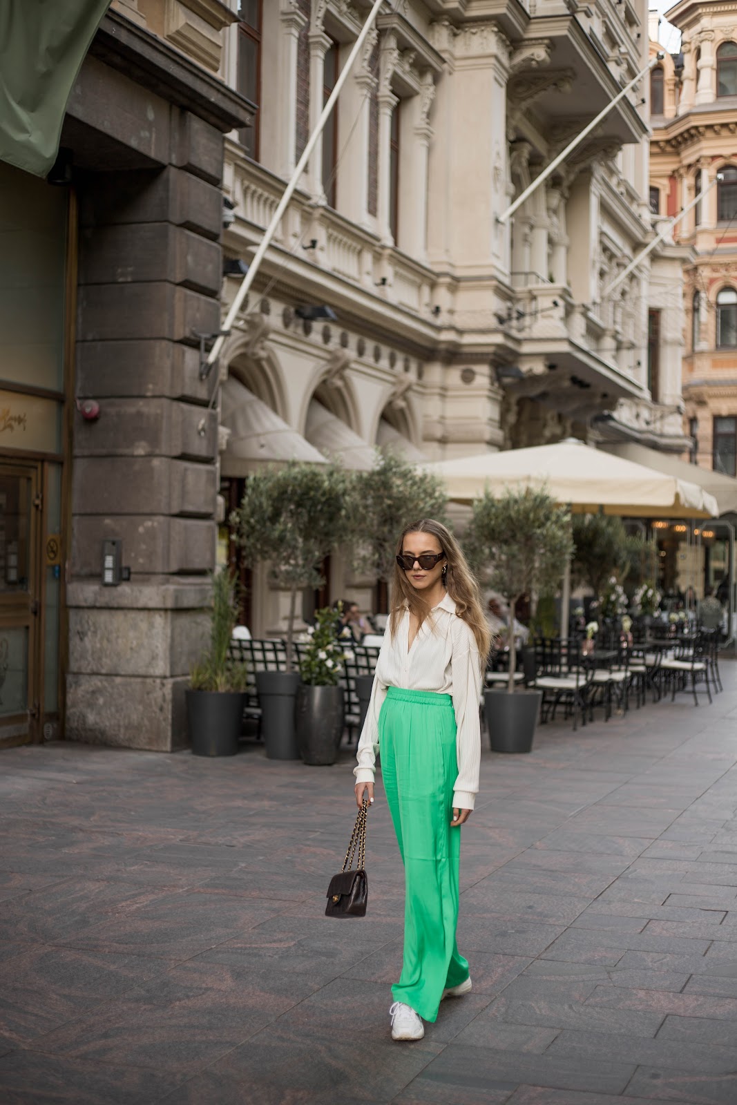 Vihreät housut asuinspiraatio // Green trousers outfit inspiration