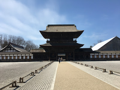 瑞龍寺山門