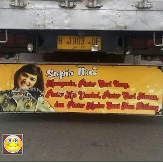 Meme Tulisan  Belakang Bak  Truk  Lucu  Disini Aja Tempatnya