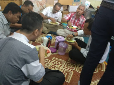 Selepas tahlil kita makan dulu