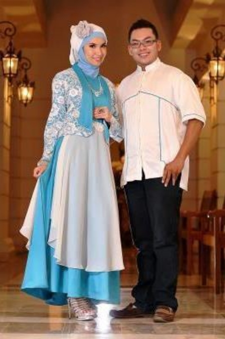 10 Baju  Muslim  Couple  Bahan Satin Terbaru  UPDATE 