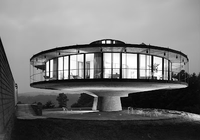 Space Age "Round House" - 1968