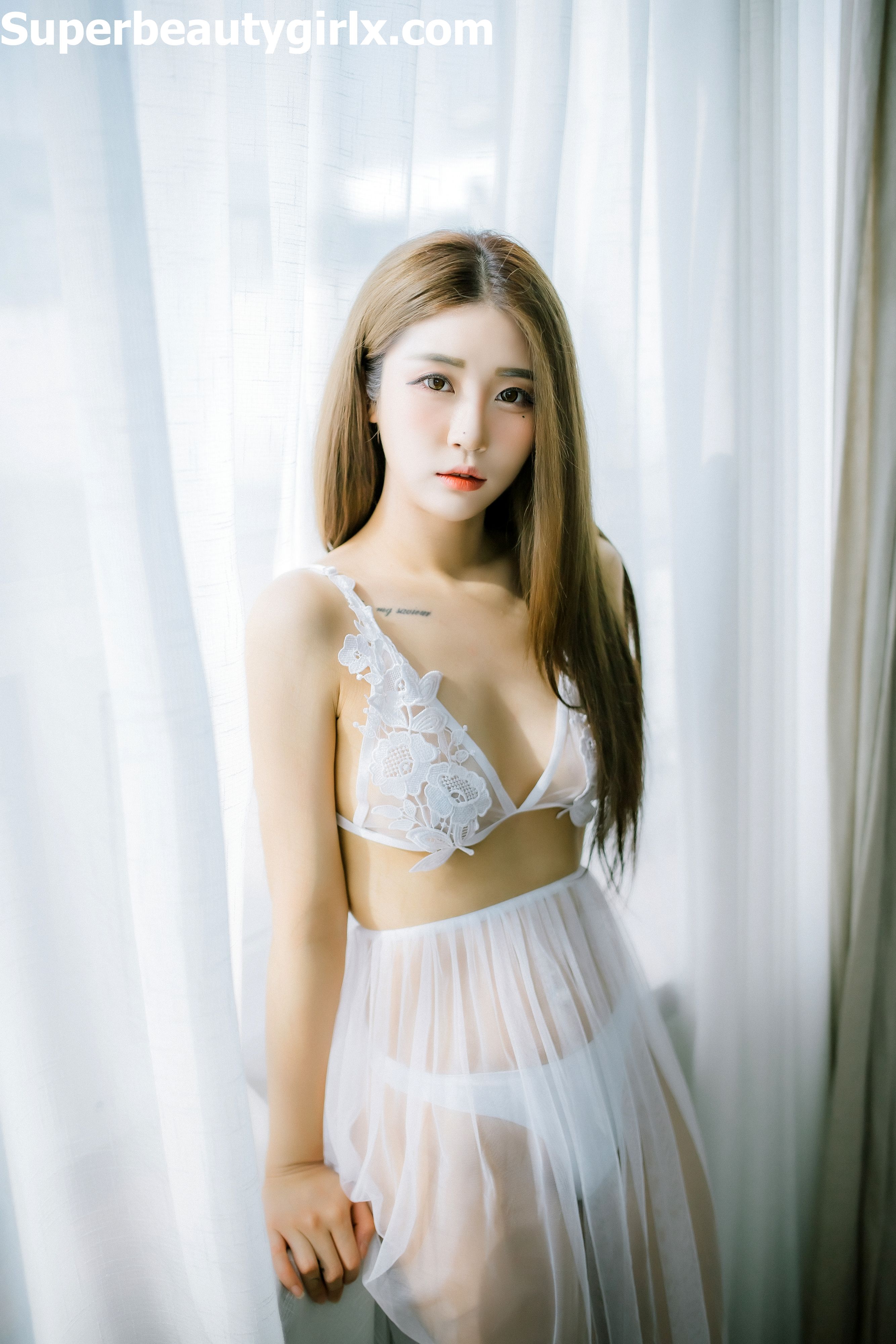 Moon-Night-Snap-Bomi-Melody-Vol.01-Superbeautygirlx.com